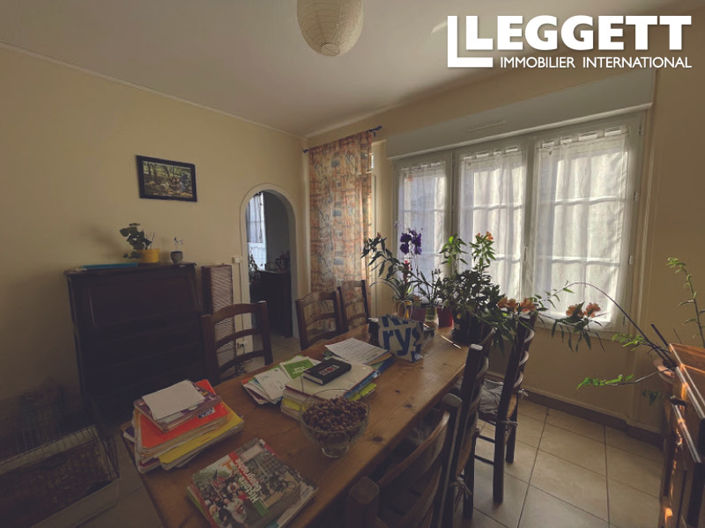 Image No.6-3 Bed House for sale