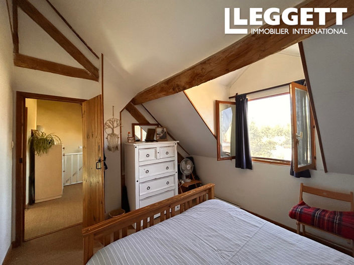 Image No.8-3 Bed House for sale