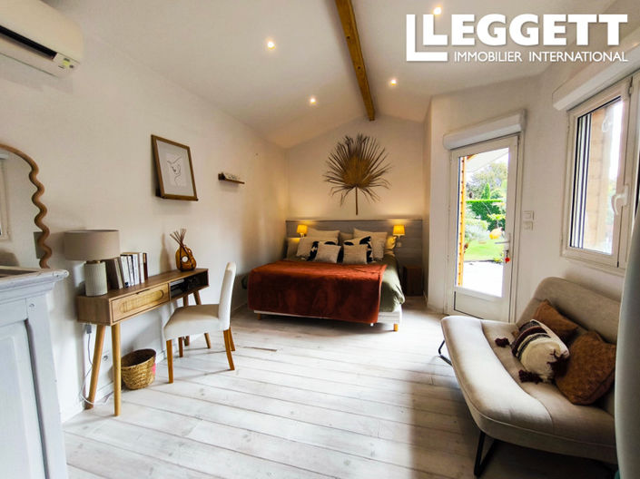 Image No.4-5 Bed House for sale