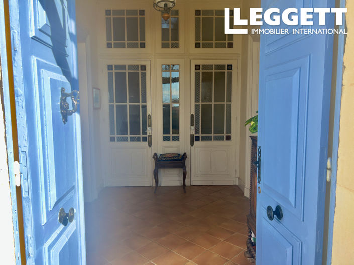 Image No.8-6 Bed House for sale