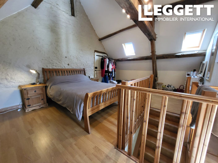 Image No.10-3 Bed House for sale