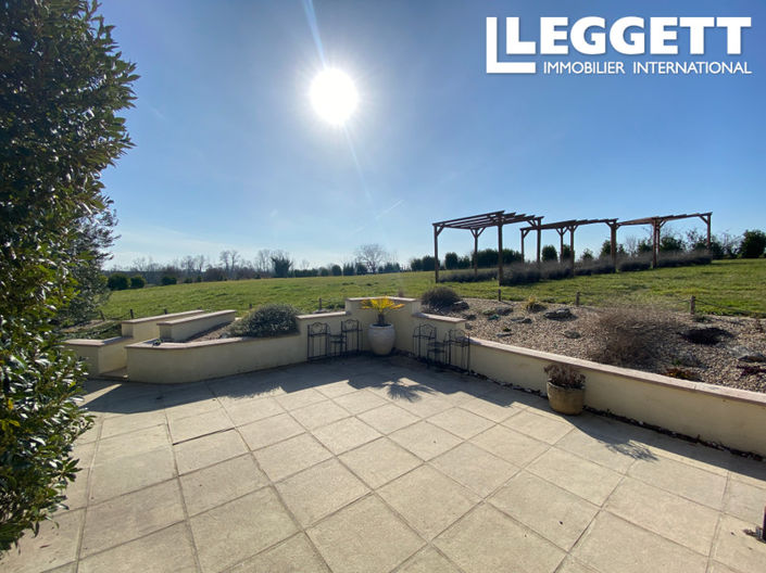 Image No.4-6 Bed House for sale