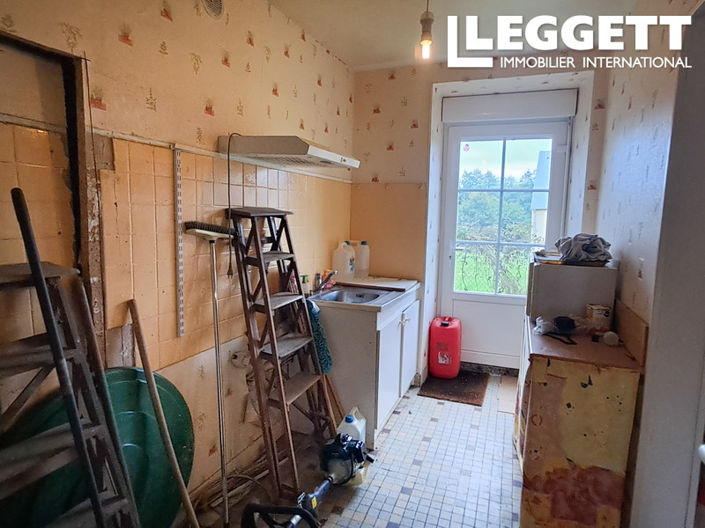 Image No.4-2 Bed House for sale