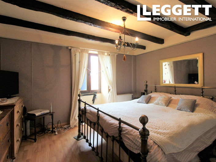 Image No.9-4 Bed House for sale