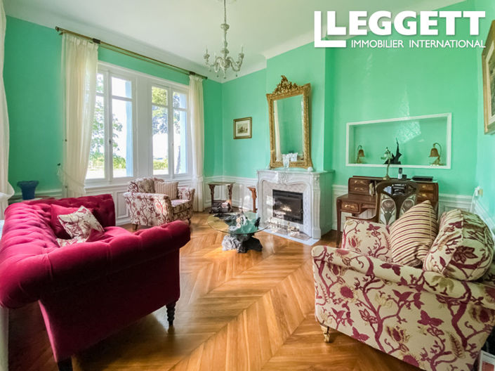 Image No.5-6 Bed Chateaux for sale