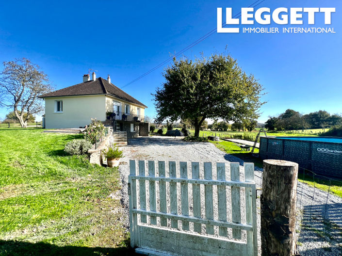 Image No.2-4 Bed House for sale