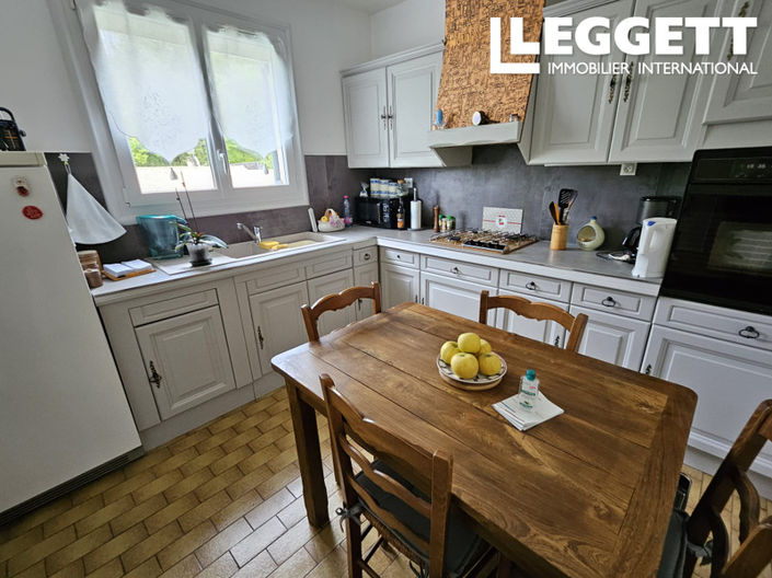 Image No.3-4 Bed House for sale