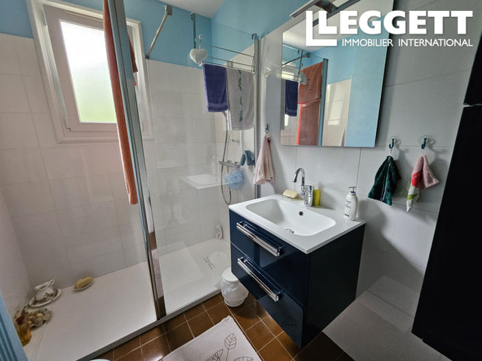 Image No.9-4 Bed House for sale