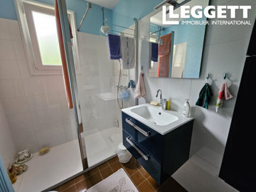 ahr0chm6ly9jzg4uagvzdglhlmltbw8vaw1hz2uvvevom