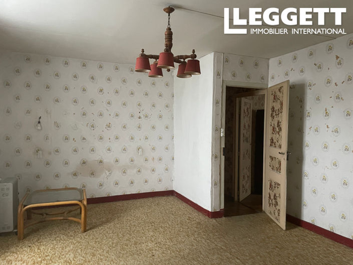 Image No.6-4 Bed House for sale