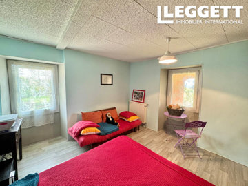 ahr0chm6ly9jzg4uagvzdglhlmltbw8vaw1hz2uvvevom