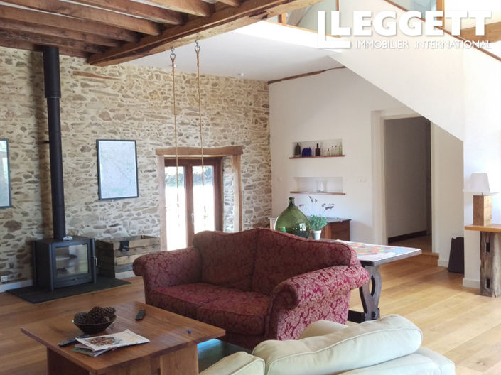 Image No.5-5 Bed House for sale