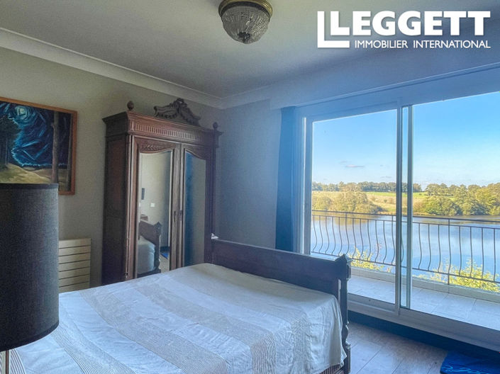 Image No.10-8 Bed House for sale