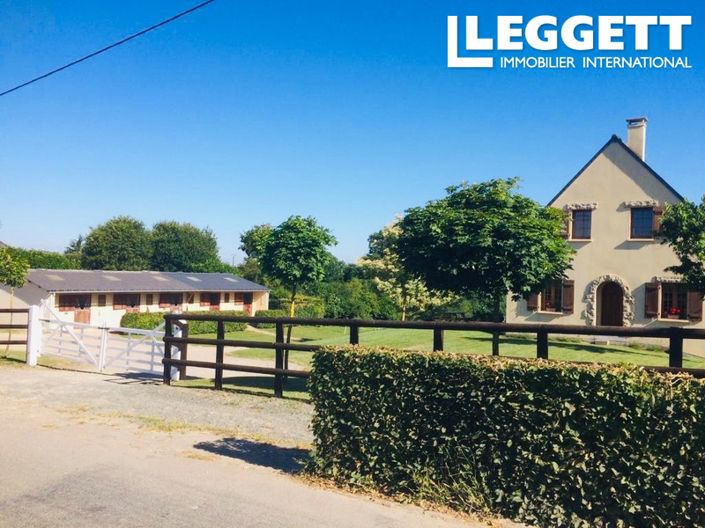 Image No.4-3 Bed Commercial for sale