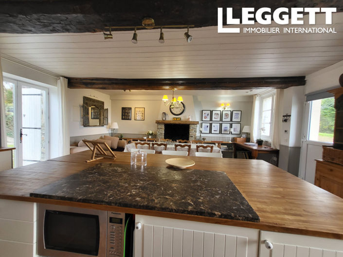 Image No.8-4 Bed House for sale