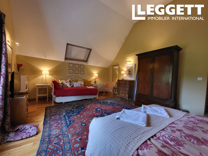 Image No.9-4 Bed House for sale