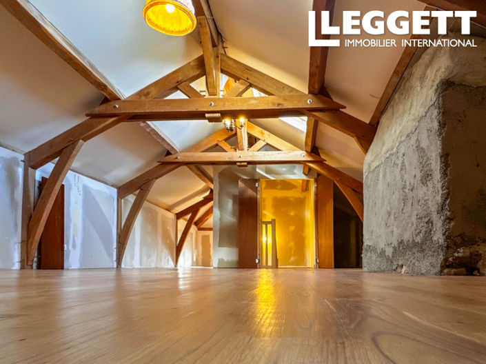 Image No.8-3 Bed House for sale