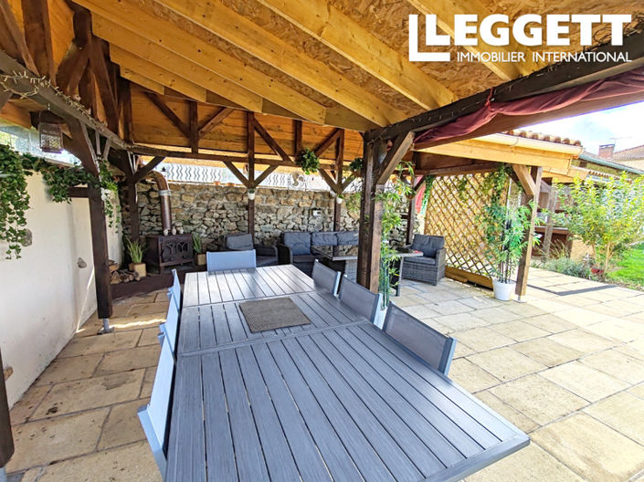 Image No.9-6 Bed House for sale