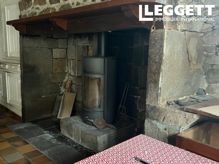 Image No.8-9 Bed House for sale