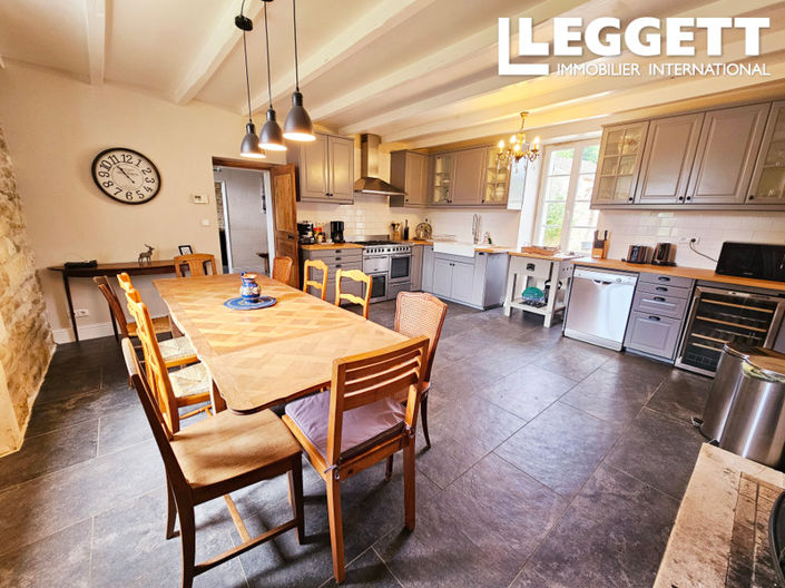 Image No.4-6 Bed House for sale