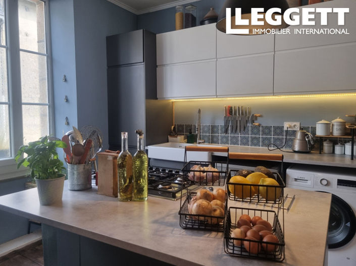 Image No.3-5 Bed House for sale