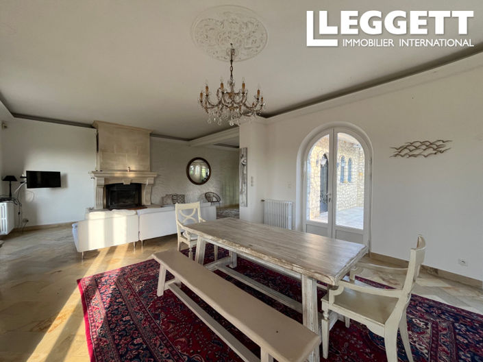 Image No.2-6 Bed House for sale