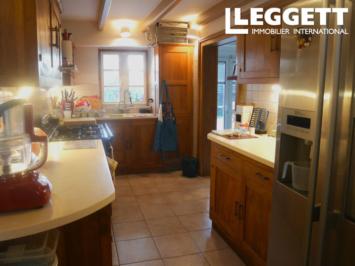 Image No.6-4 Bed House for sale