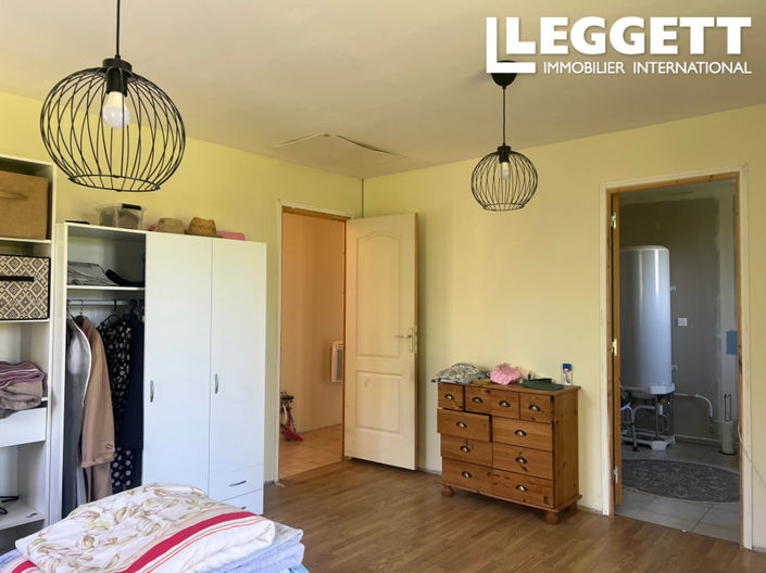 Image No.8-Maison de 4 chambres à vendre à Bonneville-et-Saint-Avit-de-Fumadières