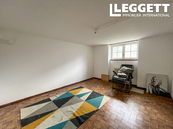 Image No.10-4 Bed House for sale