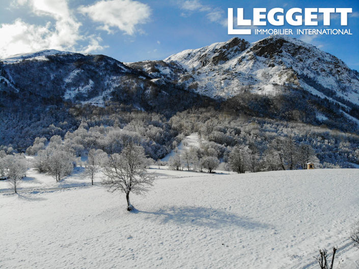 Image No.10-4 Bed House for sale