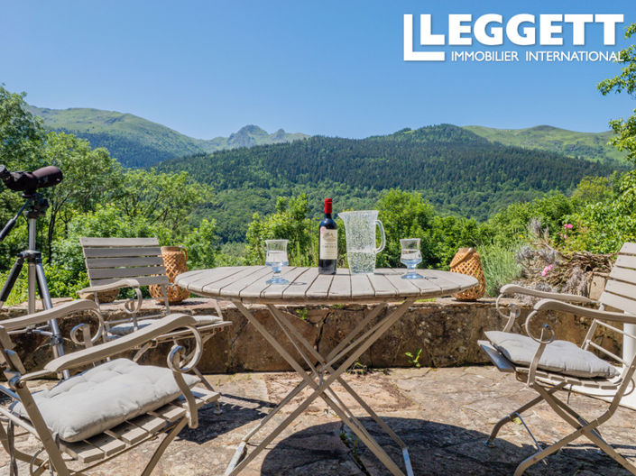 Image No.4-6 Bed House for sale