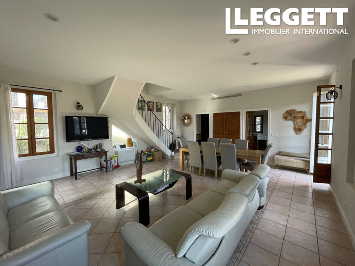 Image No.4-4 Bed House for sale