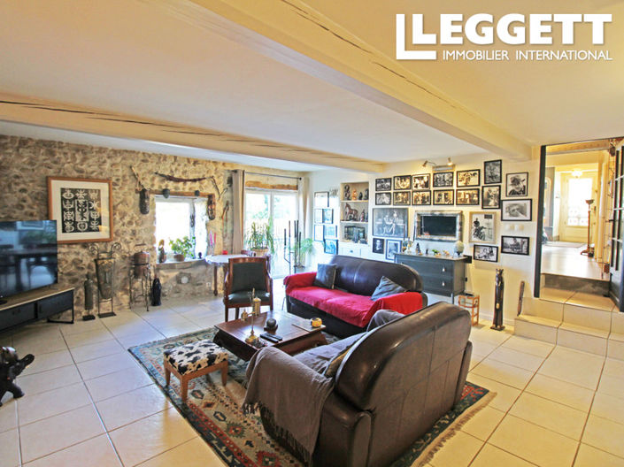 Image No.8-4 Bed House for sale