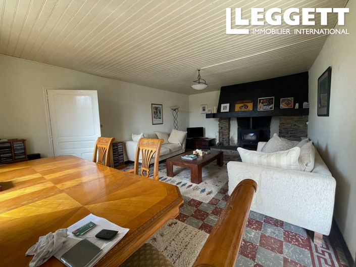 Image No.9-4 Bed House for sale