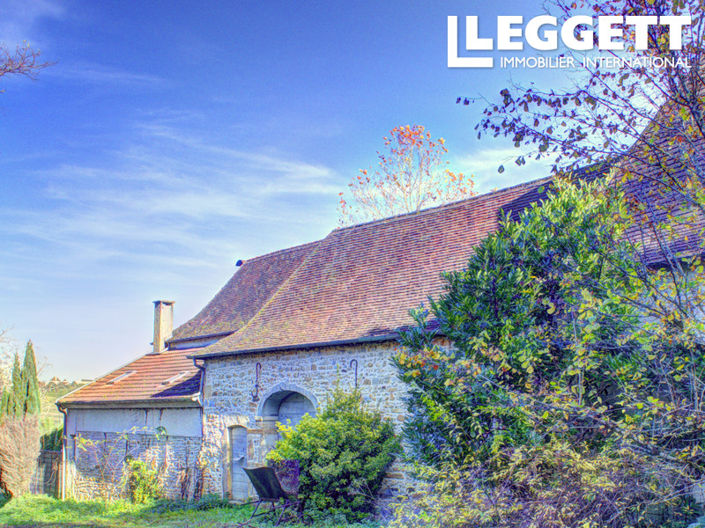 Image No.10-12 Bed House for sale