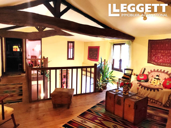 Image No.9-3 Bed House for sale