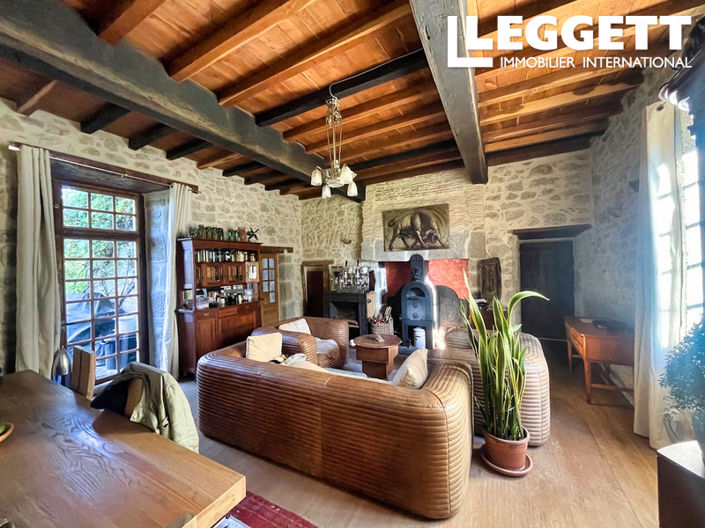 Image No.5-7 Bed Chateaux for sale