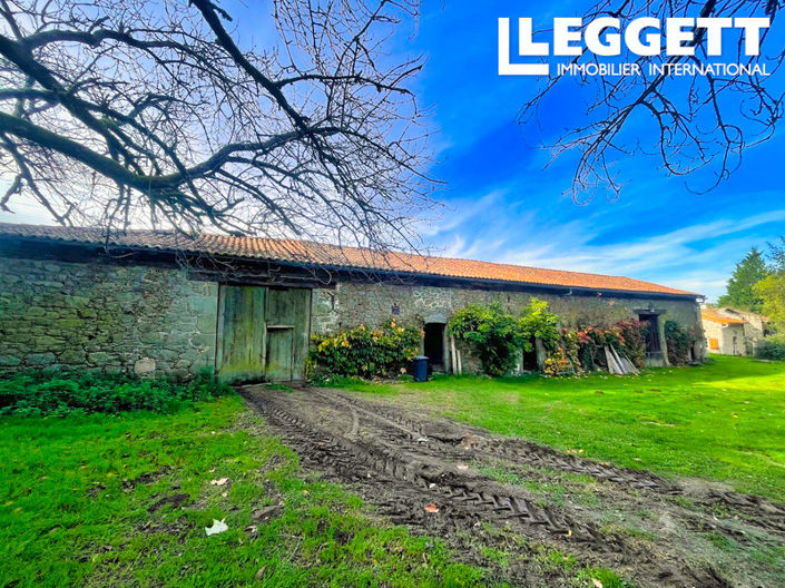 Image No.7-7 Bed Chateaux for sale