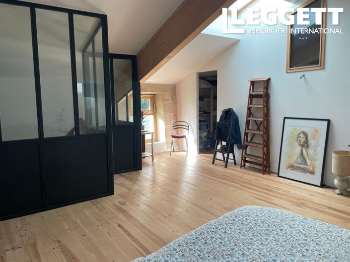 Image No.9-3 Bed House for sale