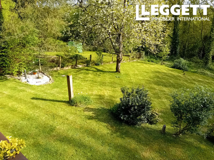 Image No.8-4 Bed House for sale