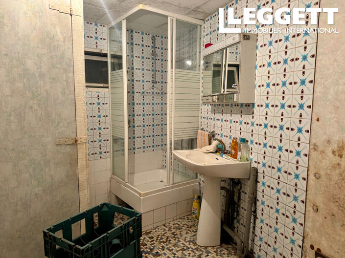 Image No.10-1 Bed House for sale