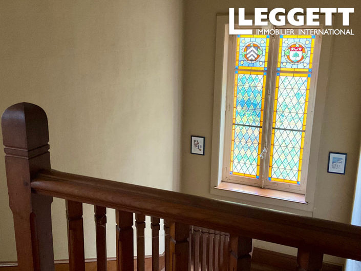 Image No.6-4 Bed House for sale