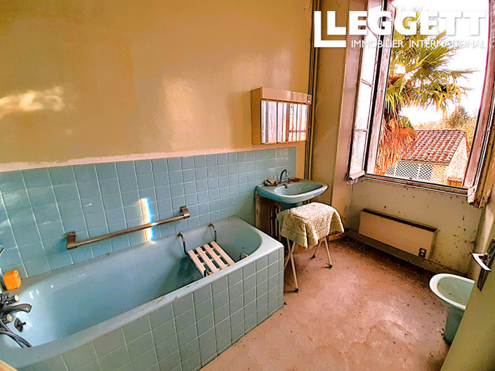 Image No.6-1 Bed House for sale