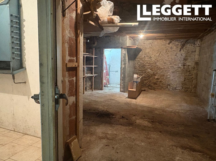 Image No.5-2 Bed Commercial for sale