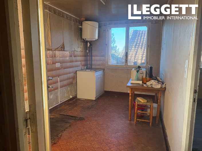 Image No.7-2 Bed Commercial for sale