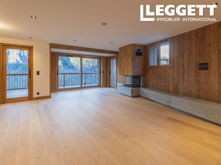 Image No.6-4 Bed House for sale