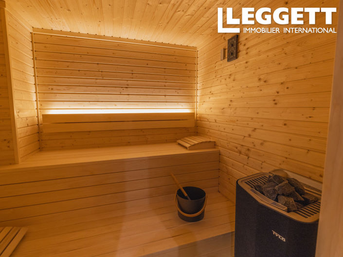 Image No.7-4 Bed House for sale