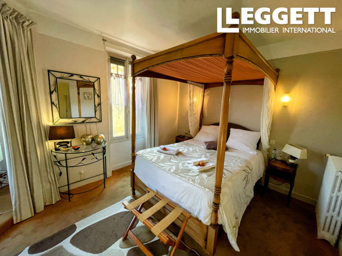 Image No.9-8 Bed Commercial for sale