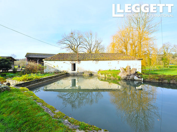 Image No.4-6 Bed House for sale