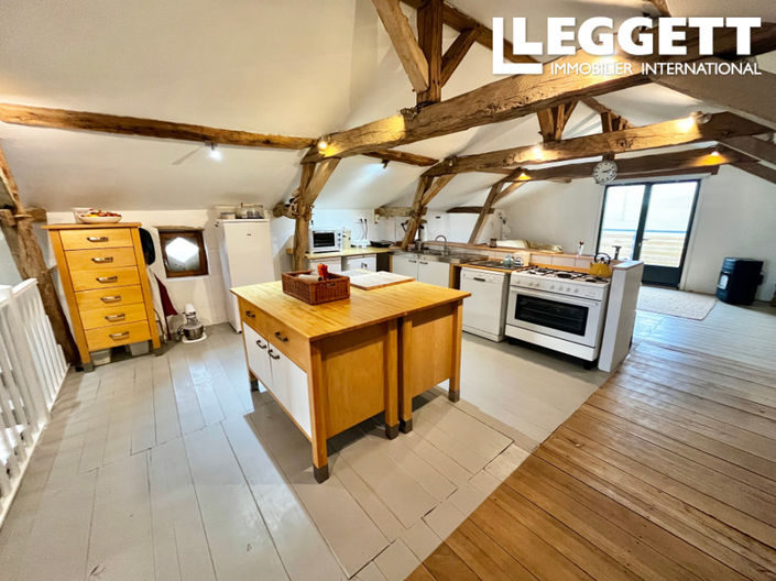 Image No.3-3 Bed House for sale